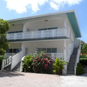 https://divers-lodge.maheislandhotels.com